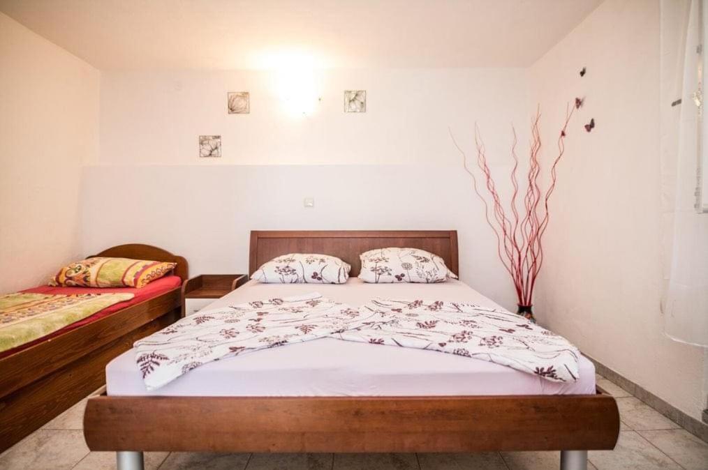 Apartmani Gradac Gradac  Eksteriør bilde